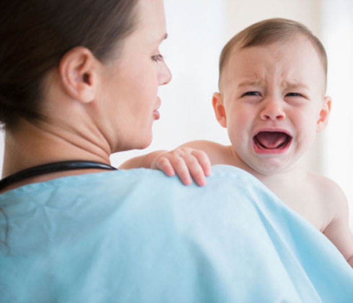 Giúp việc đánh trẻ phải làm sao?